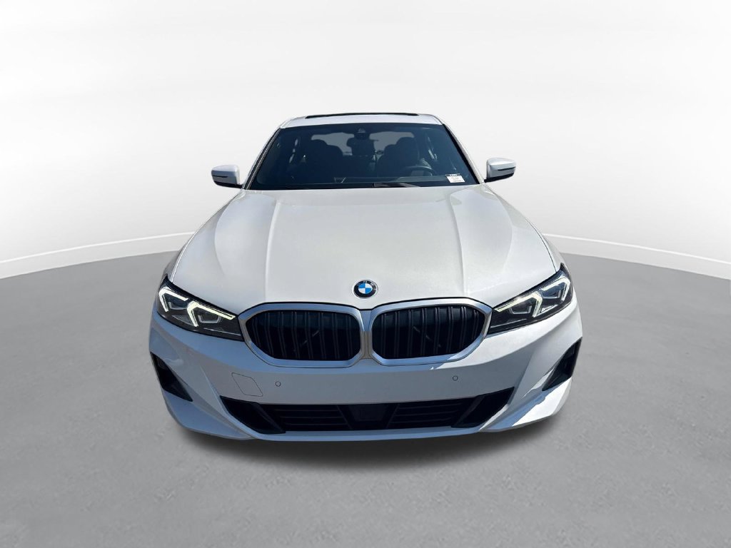 Used 2025 BMW 330i Sedan RWD image 3