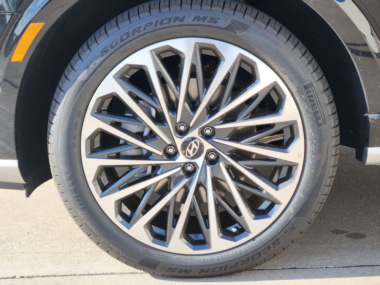 New 2026 Hyundai Palisade Calligraphy FWD image 7