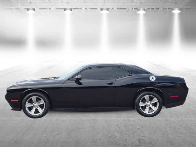 Certified 2018 Dodge Challenger SXT RWD image 5