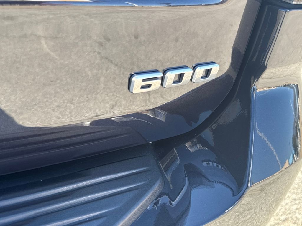 Certified 2025 Cadillac Escalade Premium Luxury image 8