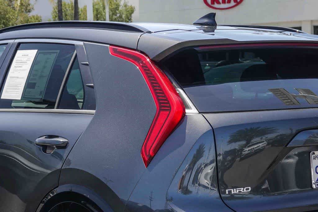 Certified 2023 Kia Niro Wind FWD image 7