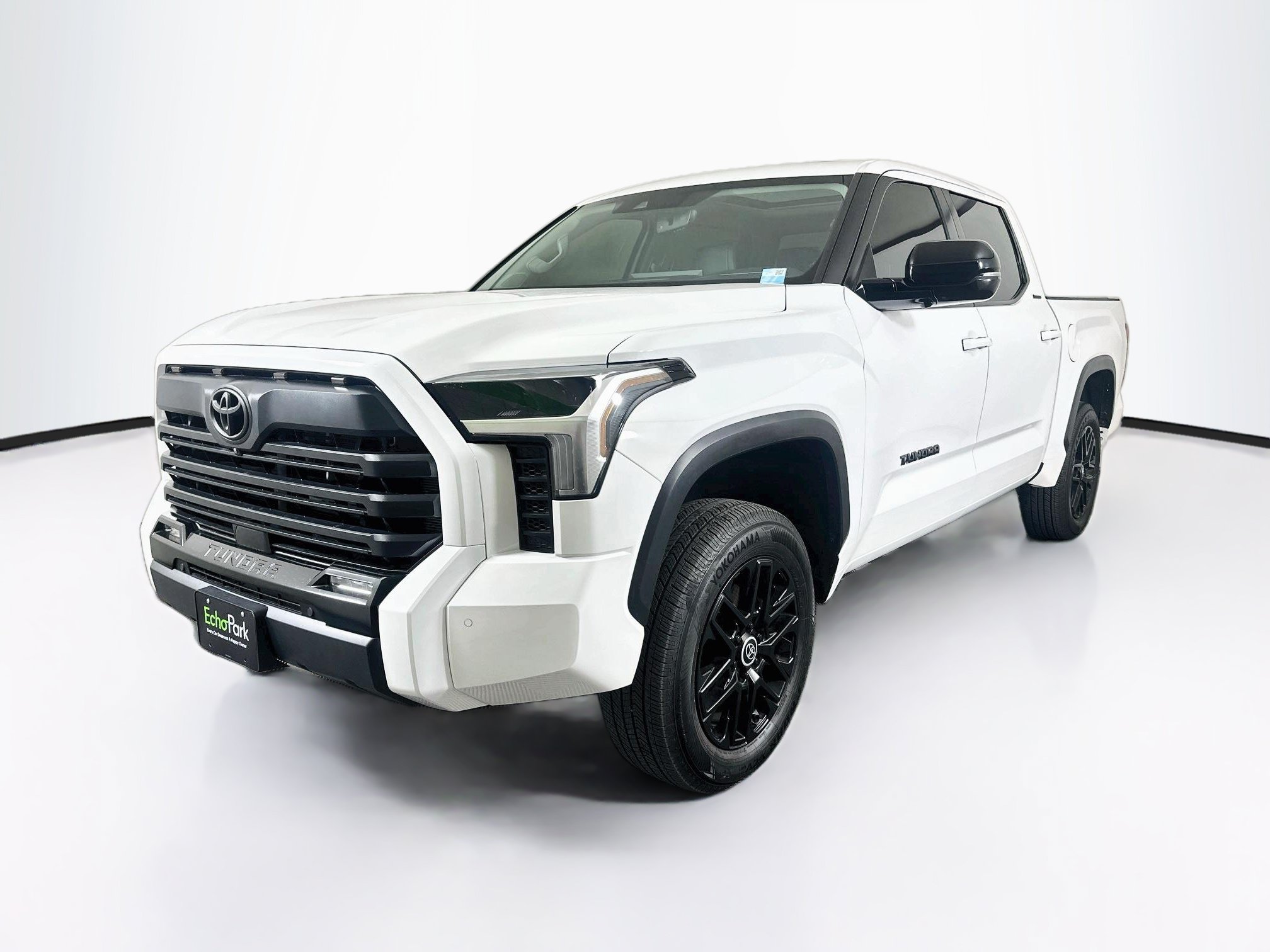 Used 2024 Toyota Tundra Limited AWD/4WD image 3