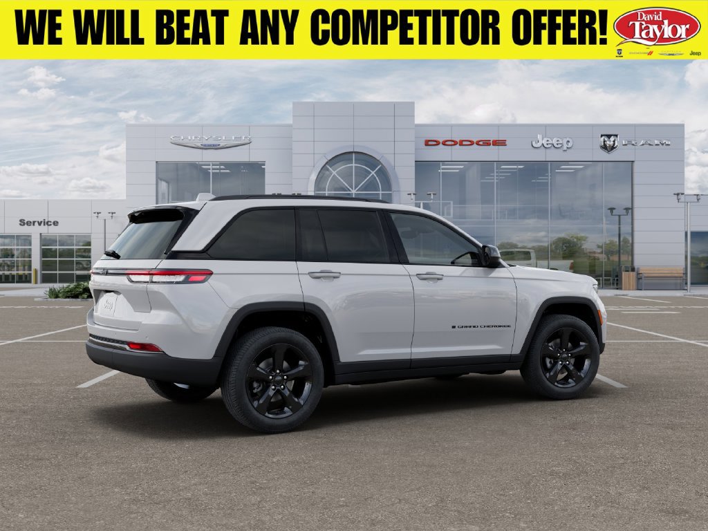 New 2025 Jeep Grand Cherokee Altitude w/ Trailer Tow Package AWD/4WD image 4