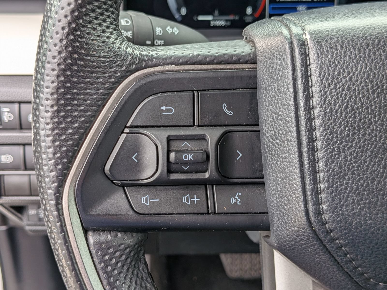 Used 2024 Toyota Tacoma TRD Off-Road AWD/4WD image 18