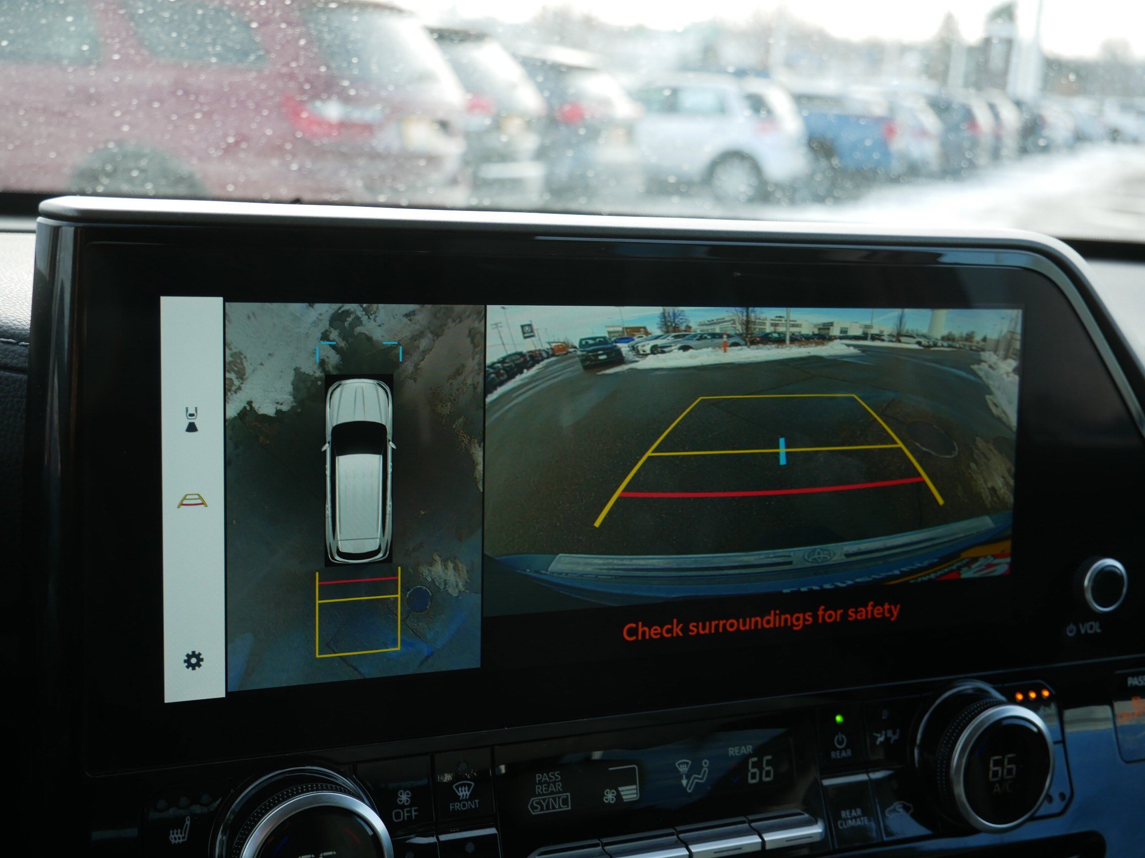 Used 2024 Toyota Highlander Limited image 27