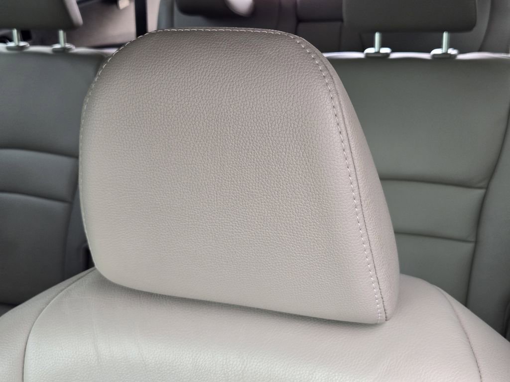 Used 2017 Honda Pilot Touring image 17