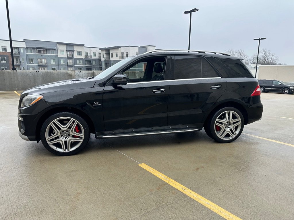 Used 2013 Mercedes-Benz ML 63 AMG 4MATIC image 4