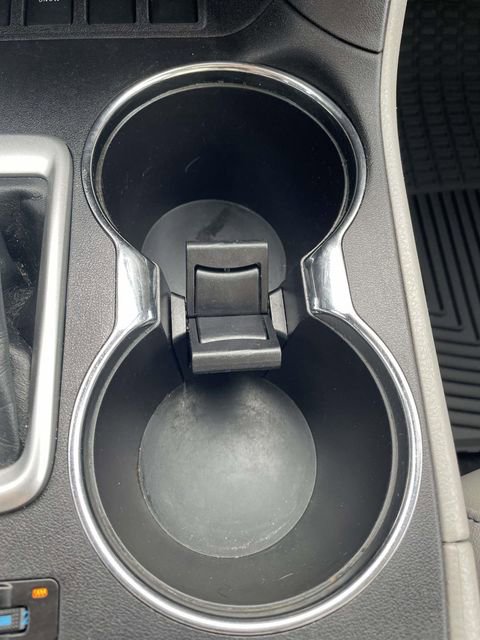 Used 2016 Toyota Highlander Limited image 29