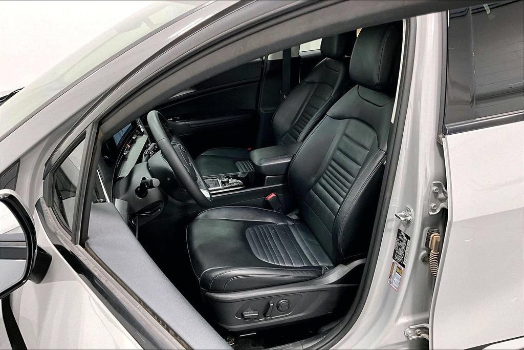 Used 2023 Kia Sportage SX FWD image 31