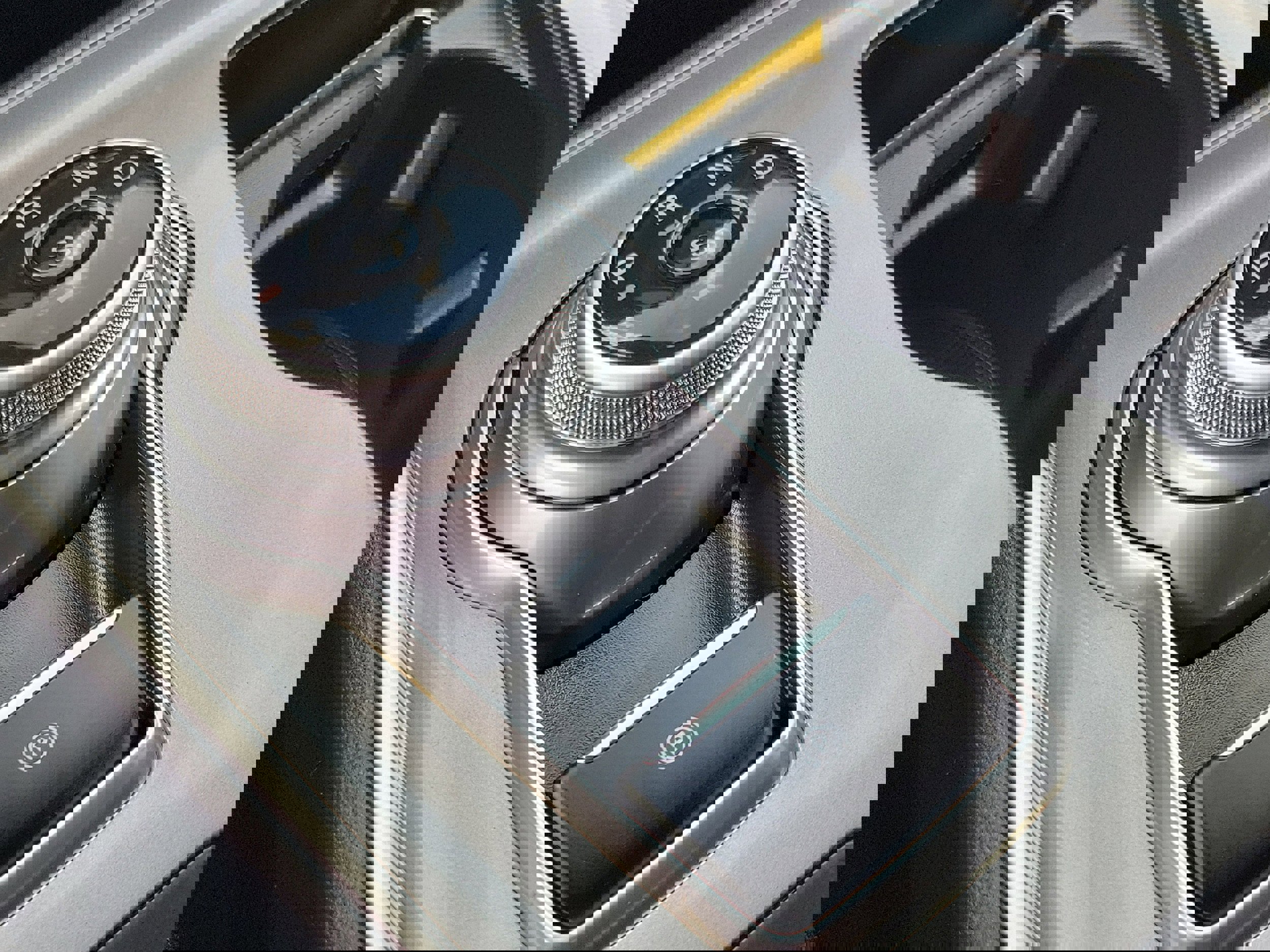 Used 2024 Ford Edge SEL w/ Convenience Package image 32