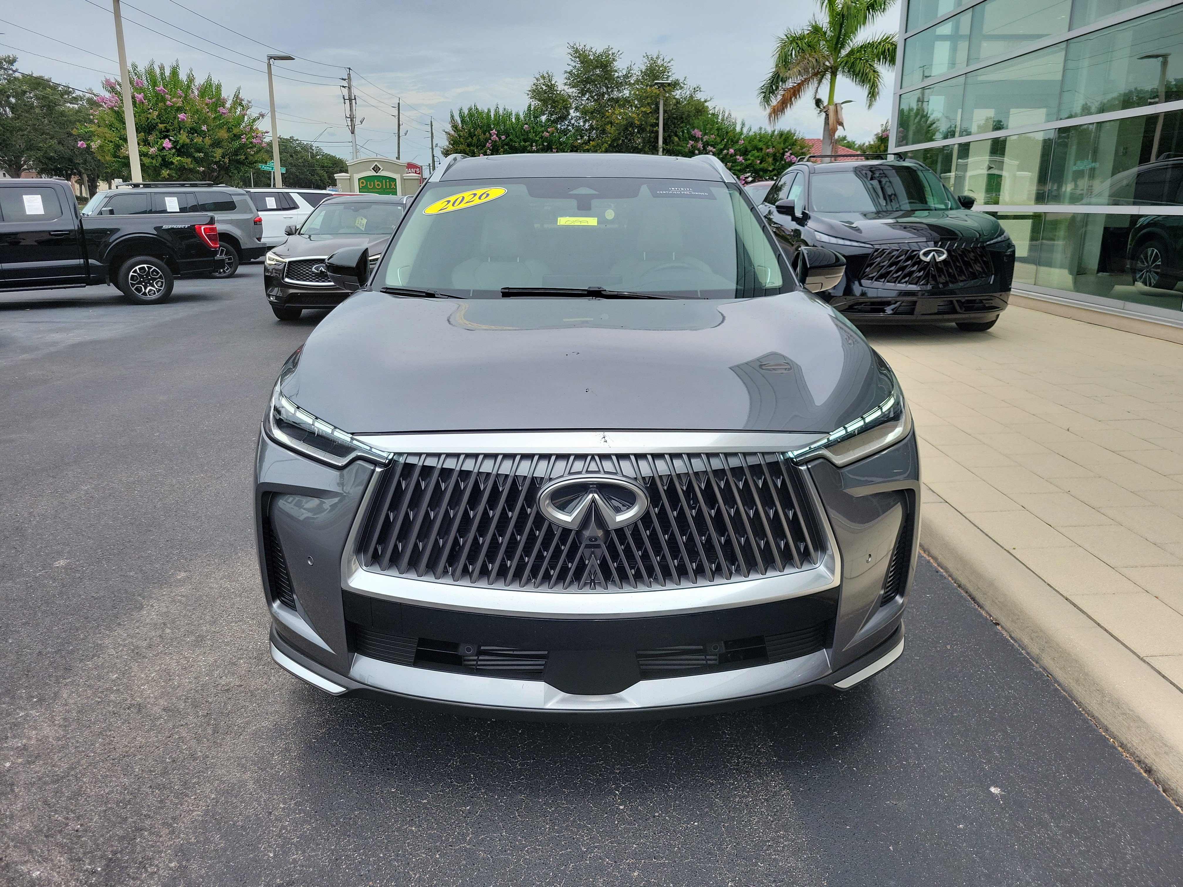 Certified 2026 INFINITI QX60 Luxe w/ Cargo Package FWD image 2