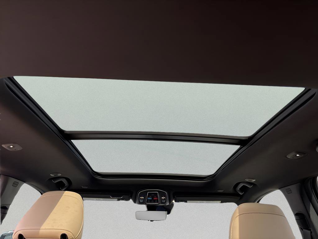 New 2024 Jeep Grand Cherokee Limited 4xe w/ Luxury Tech Group II image 36