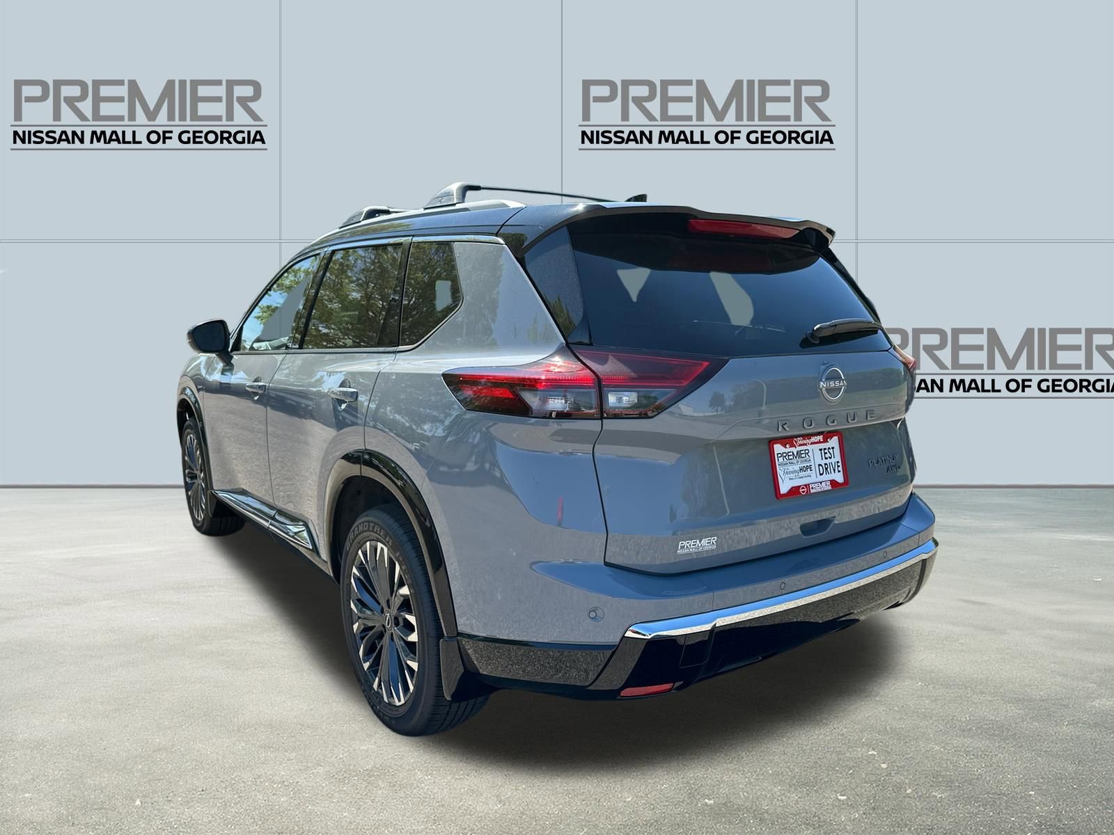 New 2026 Nissan Rogue Platinum image 5