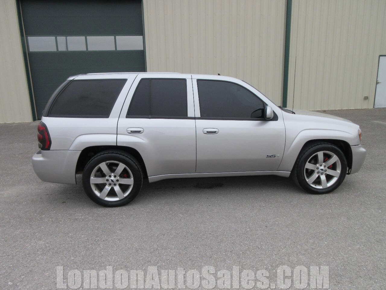Used 2008 Chevrolet TrailBlazer SS image 6