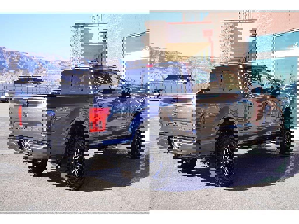 Used 2018 Ford F150 Lariat image 9