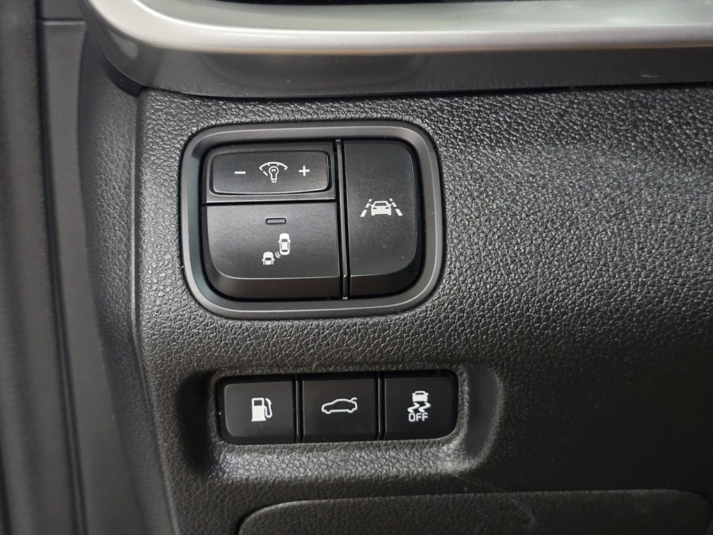 Used 2020 Kia Optima LX image 23