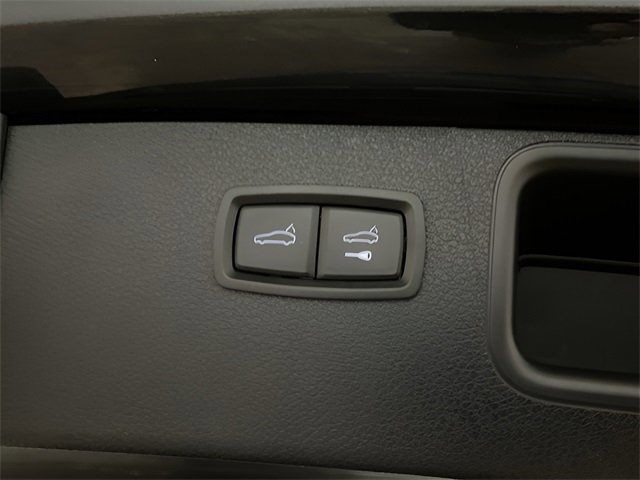 Used 2017 Porsche Macan GTS w/ Premium Package Plus image 8