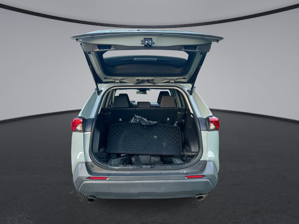 Used 2022 Toyota RAV4 XLE FWD image 30