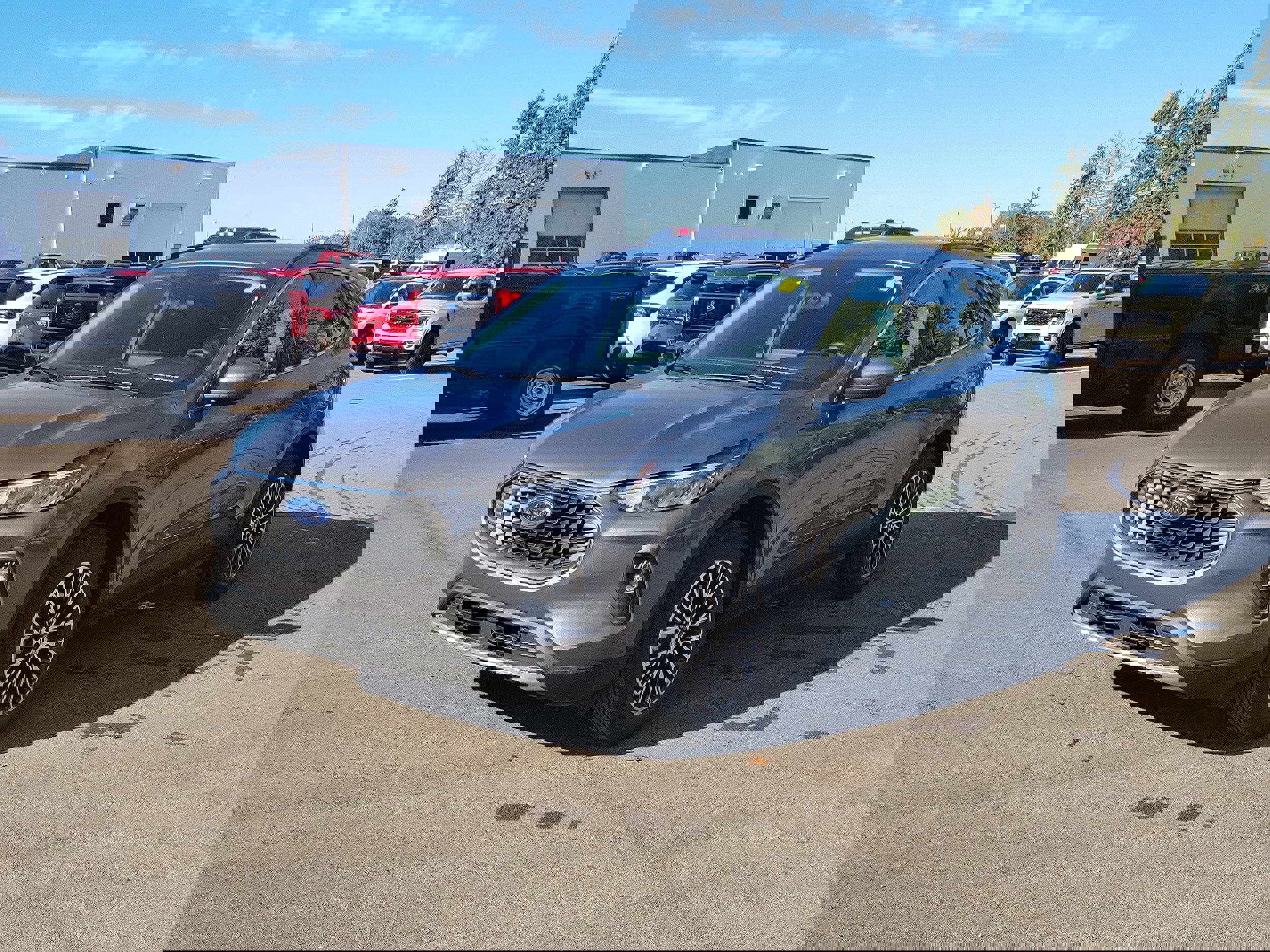 New 2026 Ford Escape SE FWD image 9