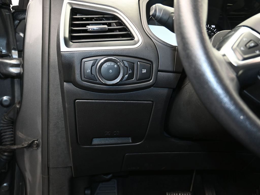 Used 2024 Ford Edge SEL image 13