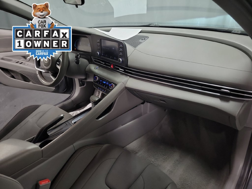 Used 2025 Hyundai Elantra Sport FWD image 30