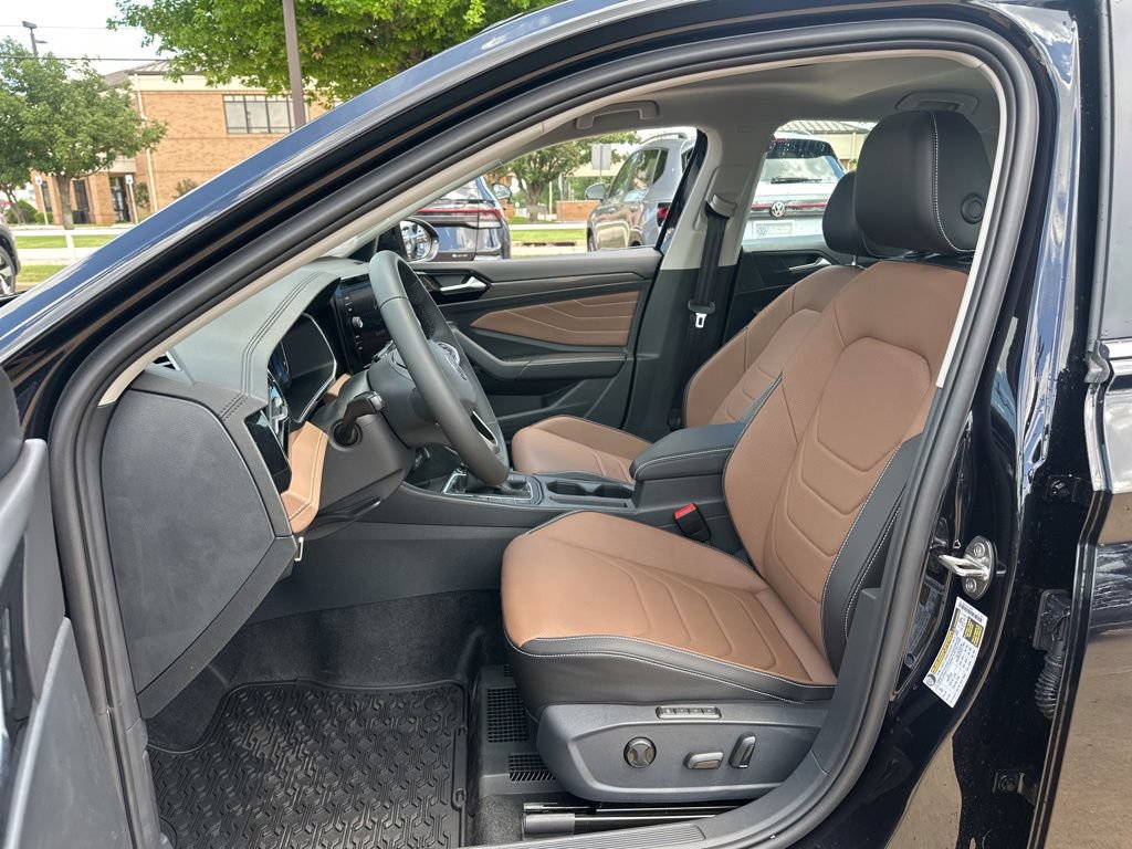 New 2026 Volkswagen Jetta SEL FWD image 10