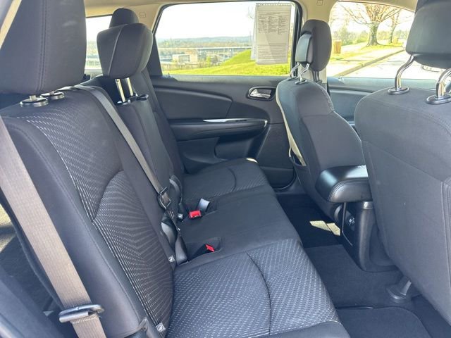 Used 2017 Dodge Journey SE image 11