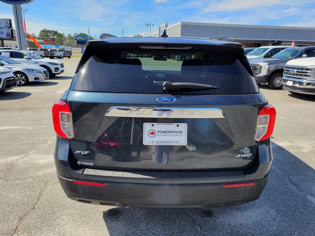 Certified 2022 Ford Explorer XLT image 5
