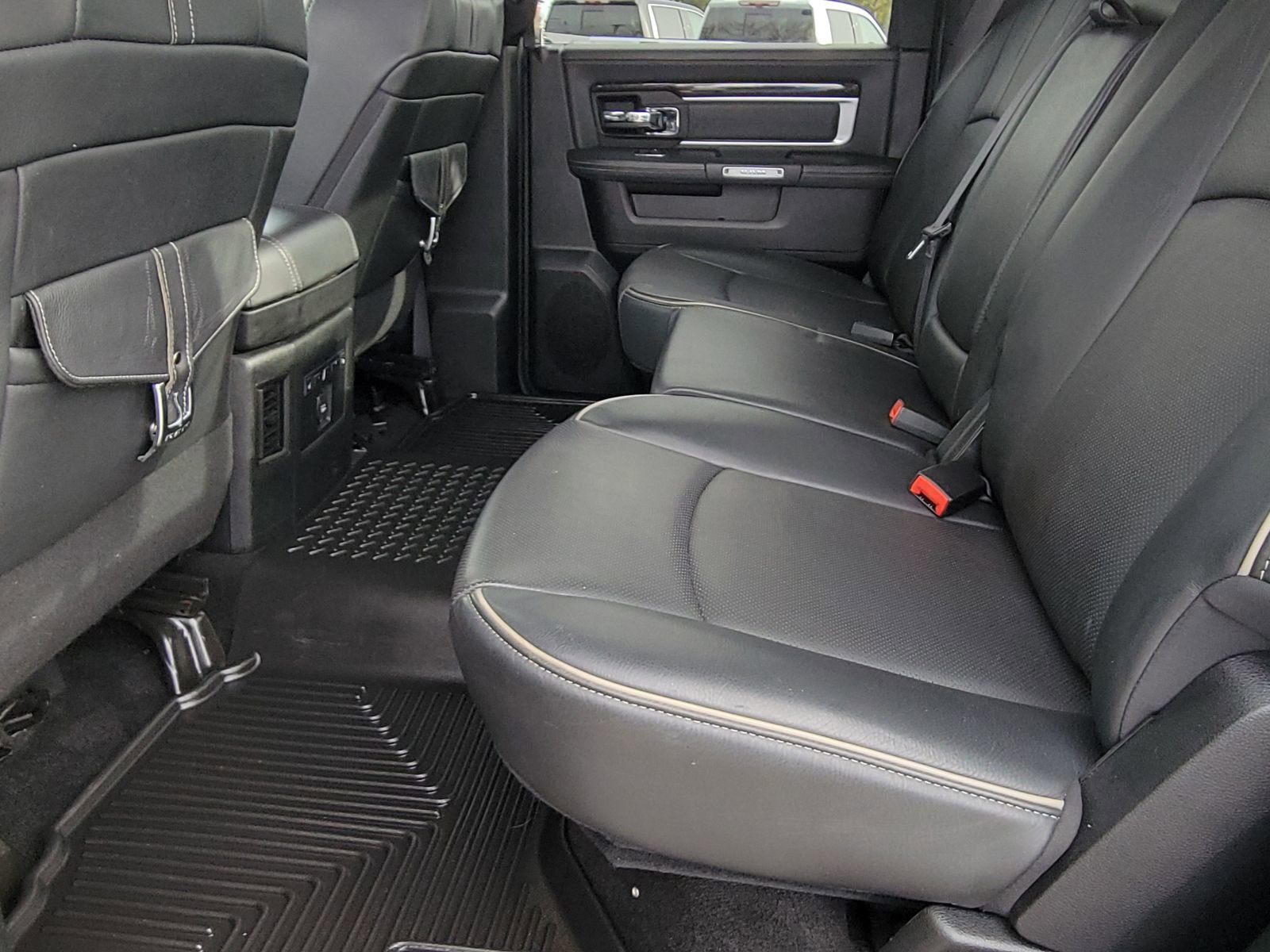 Used 2016 RAM 1500 Limited image 8