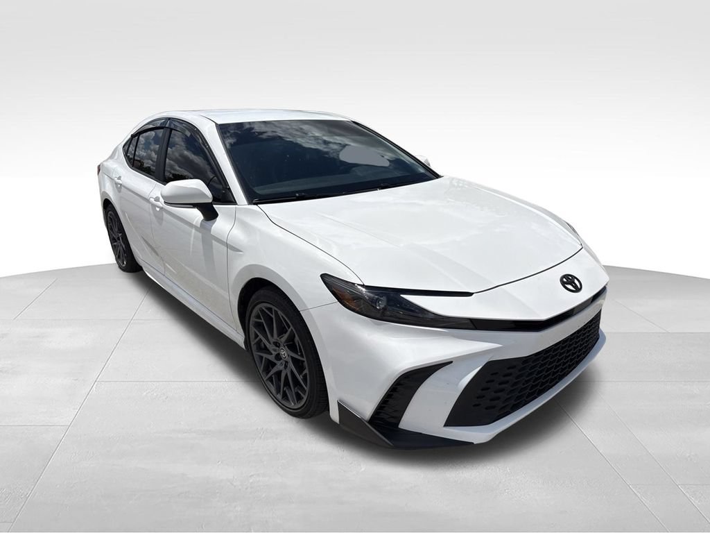 Used 2025 Toyota Camry SE FWD image 8
