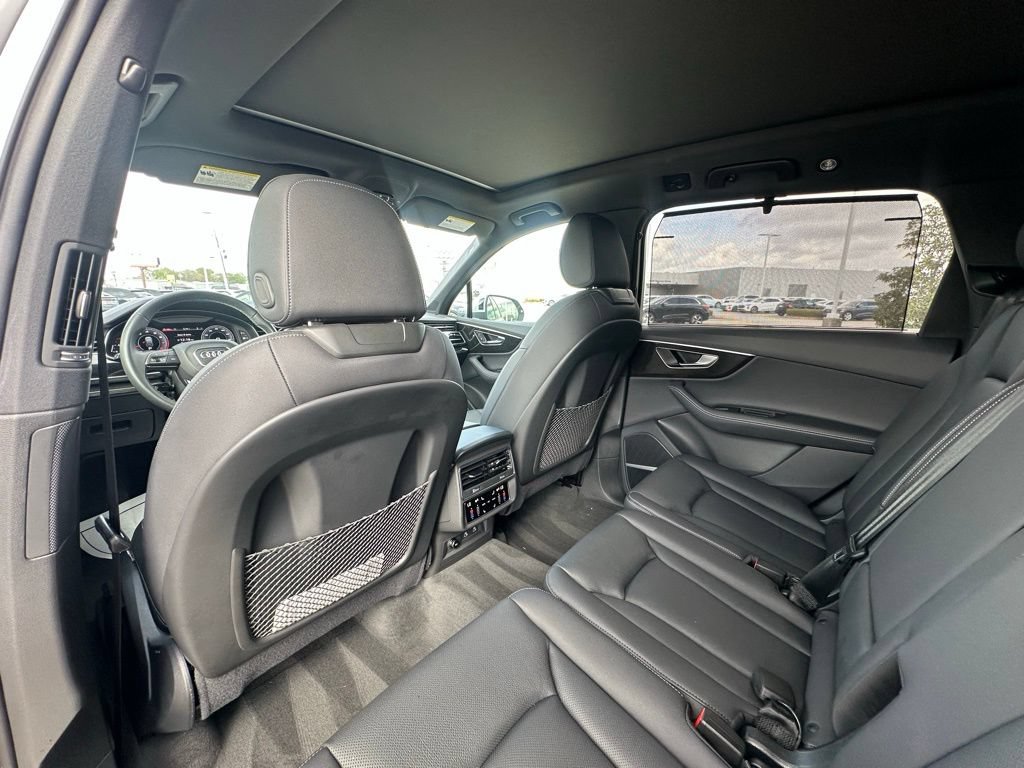 Certified 2025 Audi Q7 3.0T Premium Plus w/ Premium Plus Package AWD/4WD image 22
