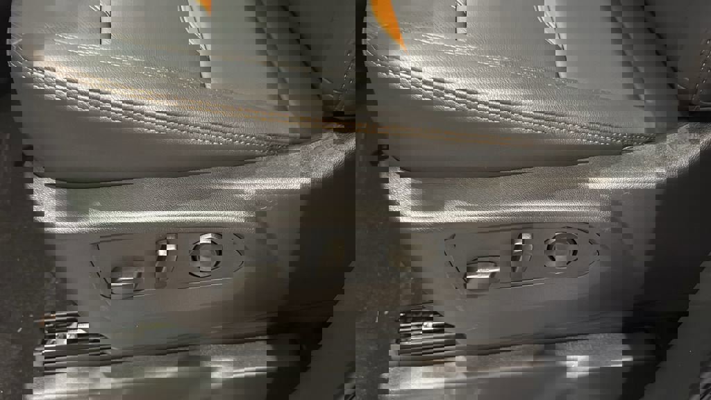 New 2026 GMC Sierra 1500 AT4 w/ AT4 Premium Package image 25