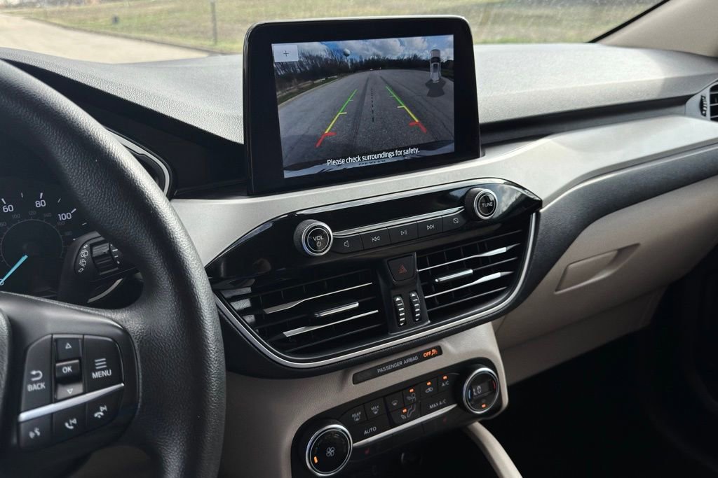 Used 2020 Ford Escape SE image 13