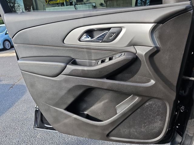 Used 2020 Chevrolet Traverse LS image 27