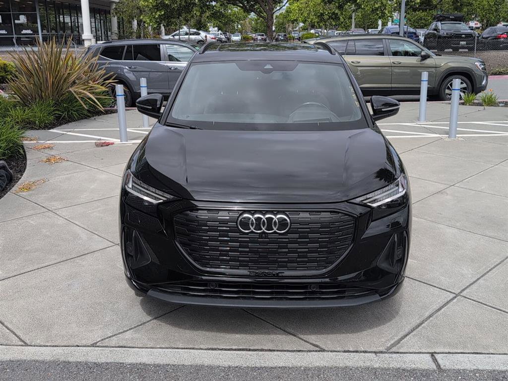 Used 2024 Audi Q4 e-tron Prestige w/ Black Optic Package AWD/4WD image 3