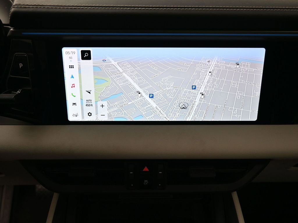 Certified 2025 Porsche Macan Electric image 20