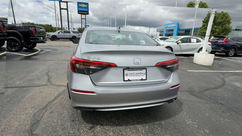 Used 2023 Honda Civic Sport image 7