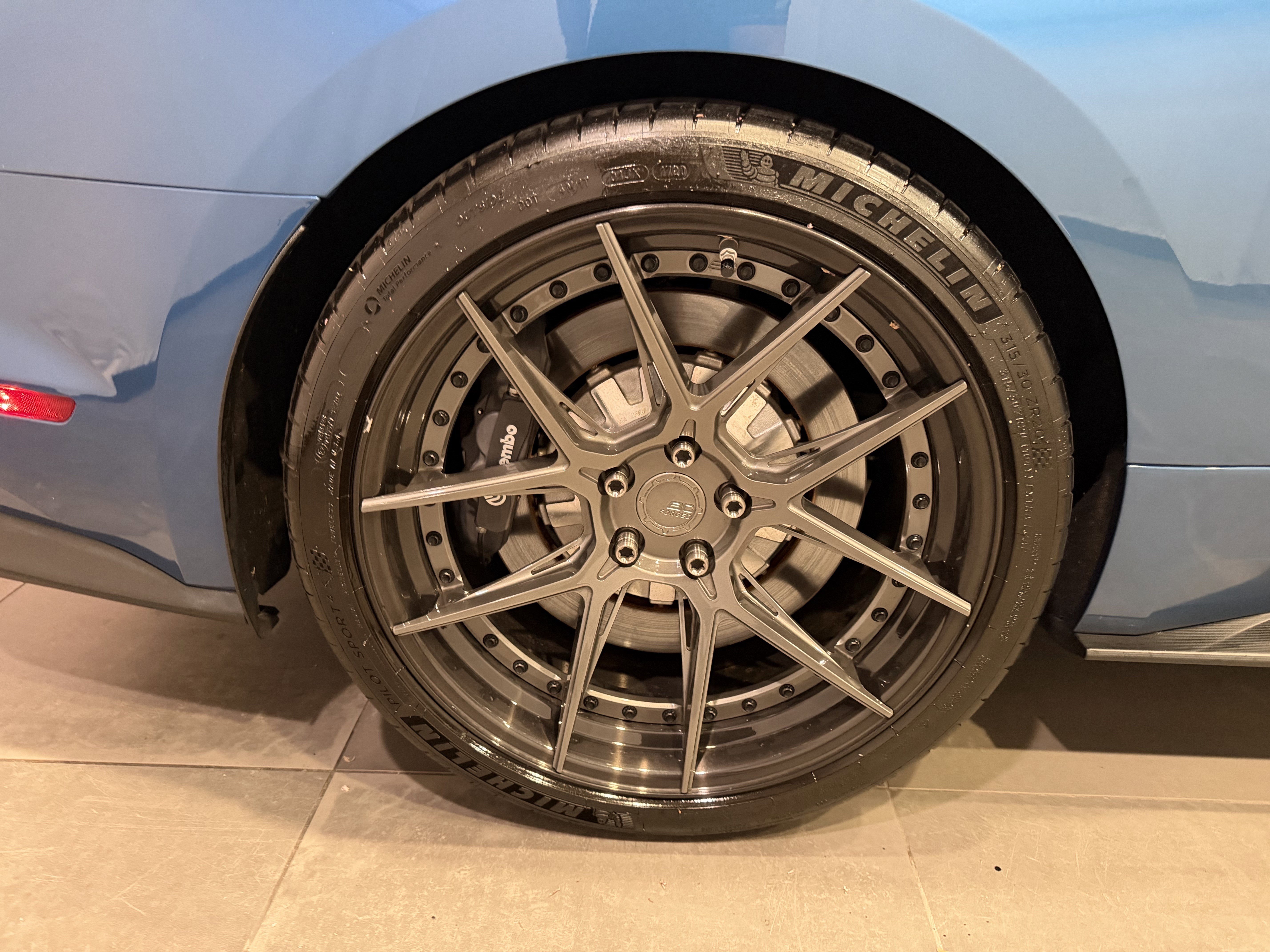 Used 2020 Ford Mustang Shelby GT350 w/ Technology Package image 9