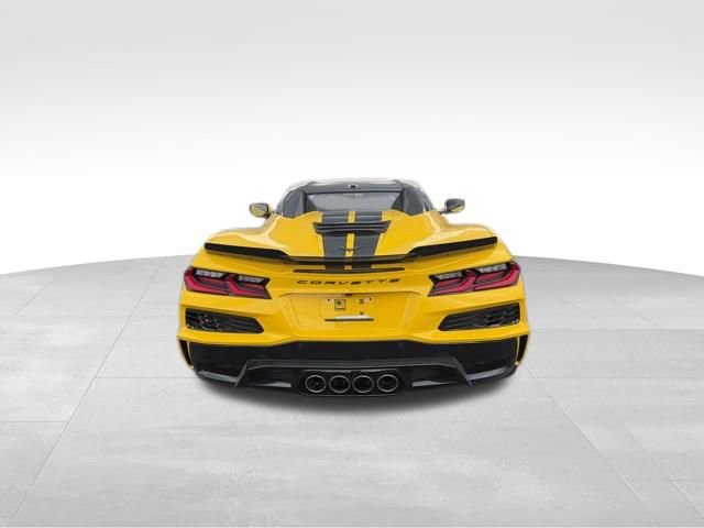Used 2025 Chevrolet Corvette Z06 RWD image 5