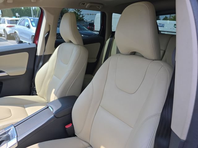 Used 2016 Volvo XC60 T5 Premier w/ Proximity Package FWD image 20