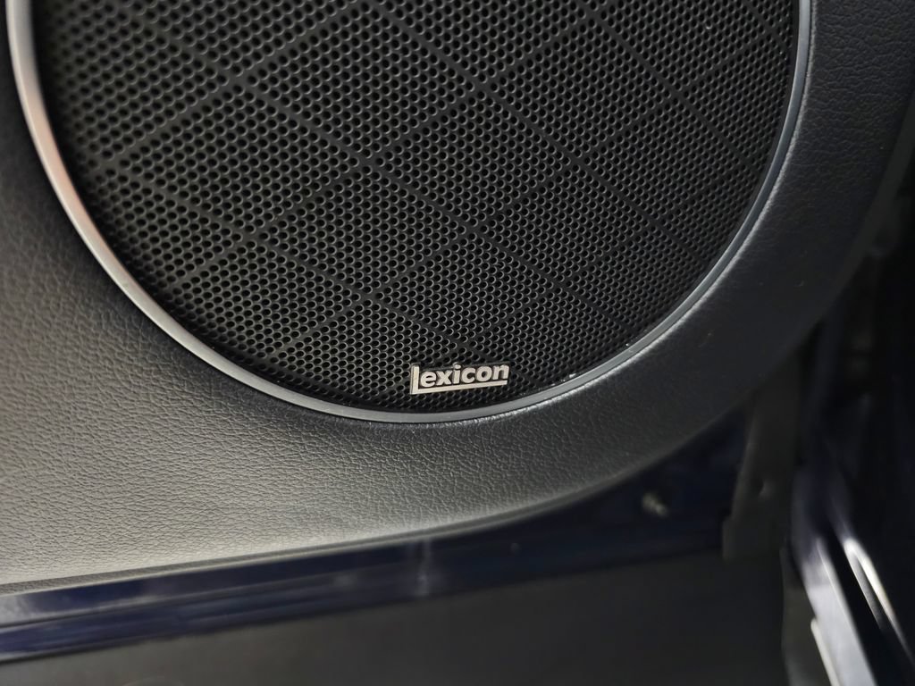 Used 2022 Genesis GV80 2.5T w/ Prestige Package 04 AWD/4WD image 14