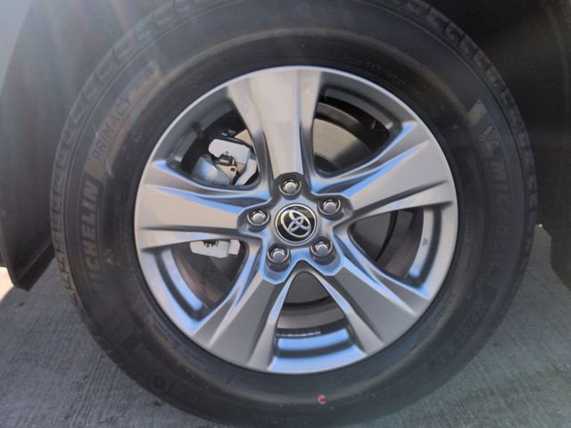 New 2025 Toyota RAV4 XLE image 10