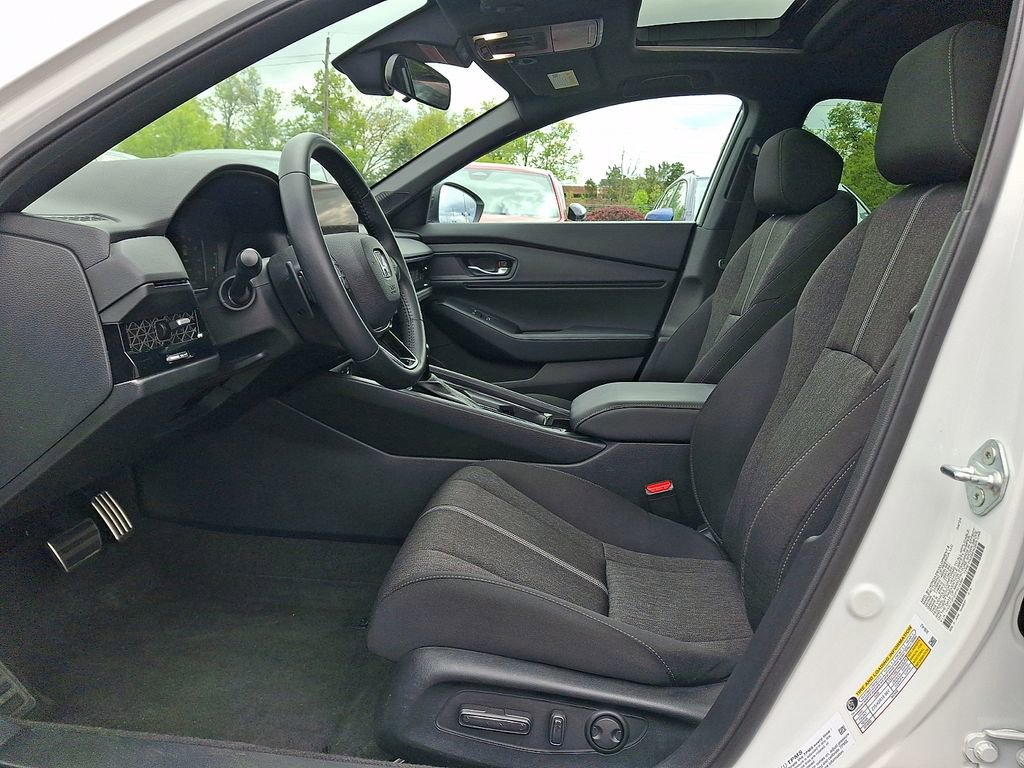 Used 2023 Honda Accord Sport image 13