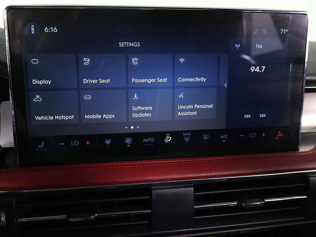 Used 2025 Lincoln Corsair Grand Touring w/ Equipment Group 301A image 49