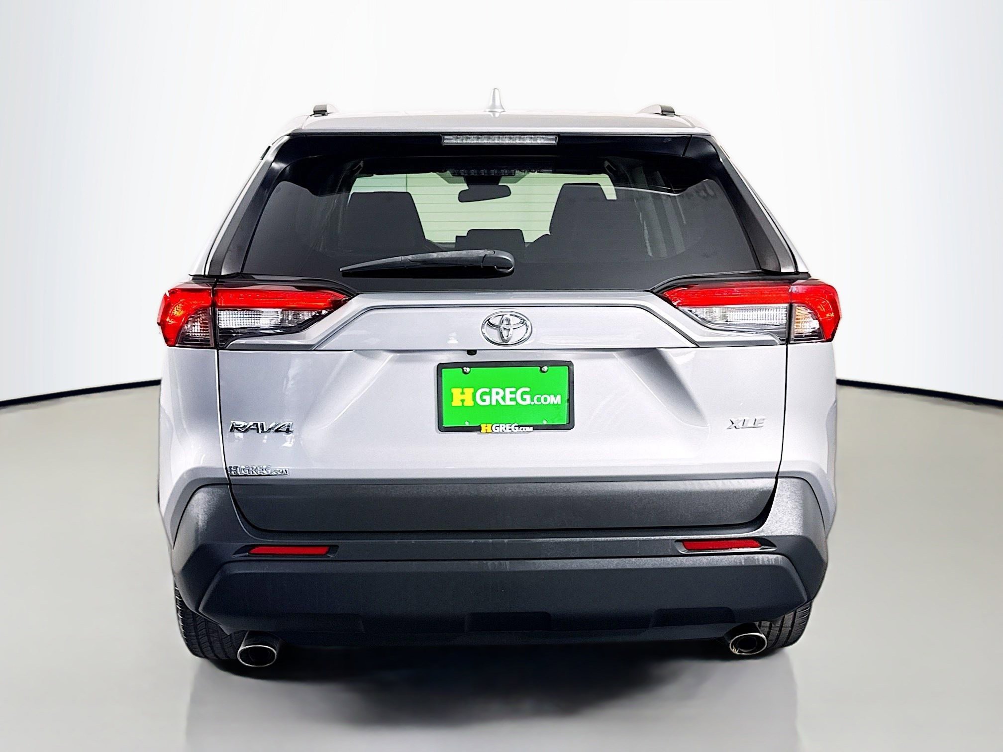 Used 2020 Toyota RAV4 XLE FWD image 8
