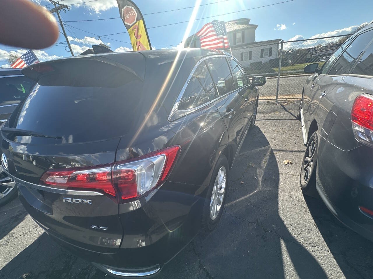 Used 2016 Acura RDX w/ AcuraWatch Plus Package AWD/4WD image 4