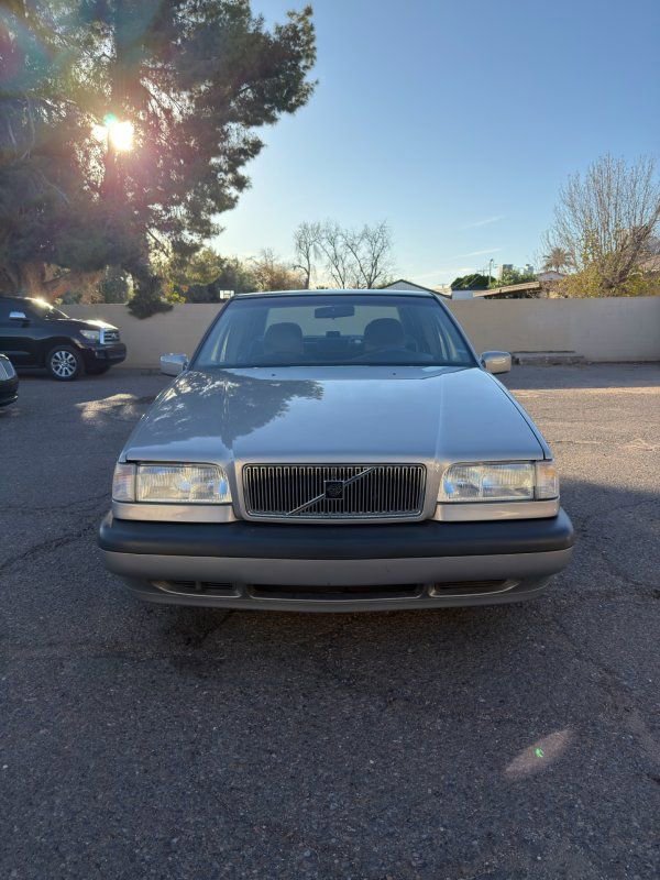Used 1996 Volvo 850 Sedan image 2