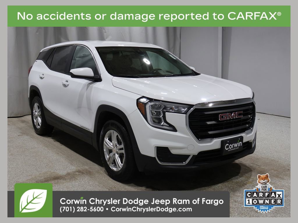Used 2024 GMC Terrain SLE image 1