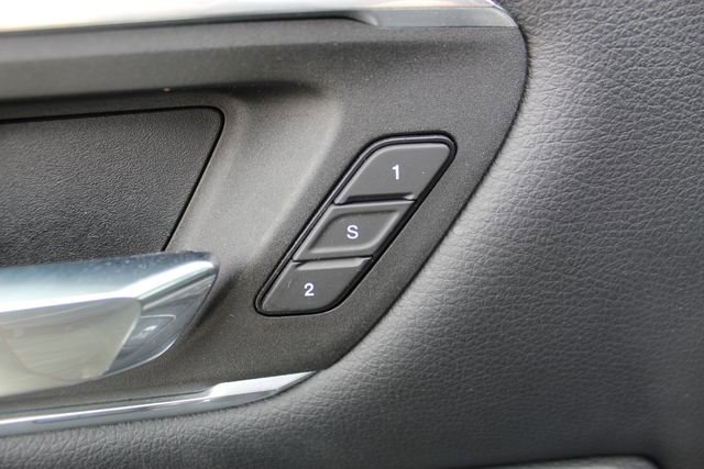 Used 2025 RAM 1500 Laramie w/ Sport Appearance Package image 13