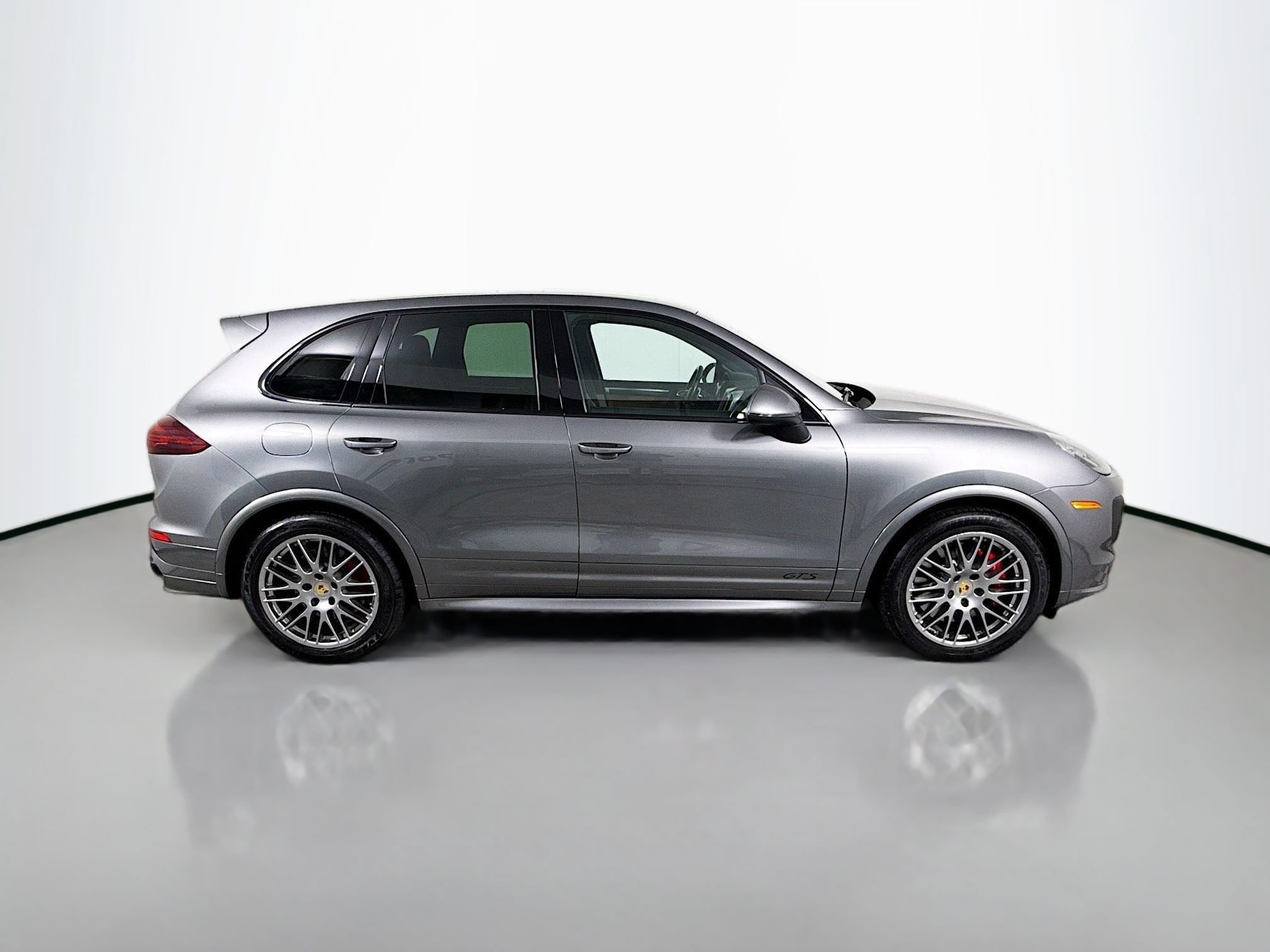 Certified 2018 Porsche Cayenne GTS AWD/4WD image 8